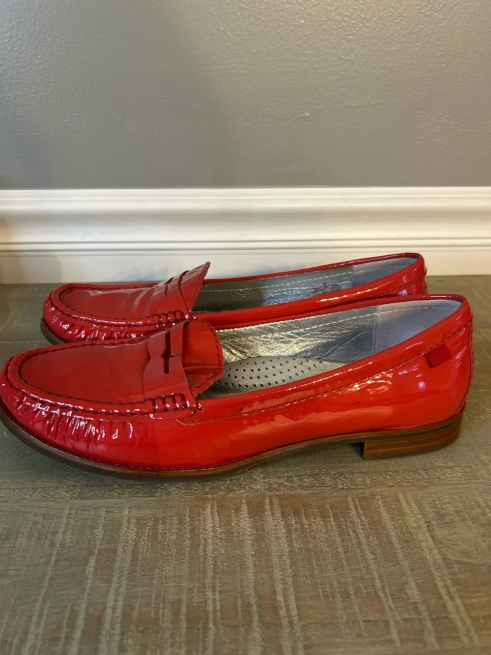 Marc Joseph New York East Village Red Patent Leather Penny Loafers, Size 9.5 - Picture 5 of 12